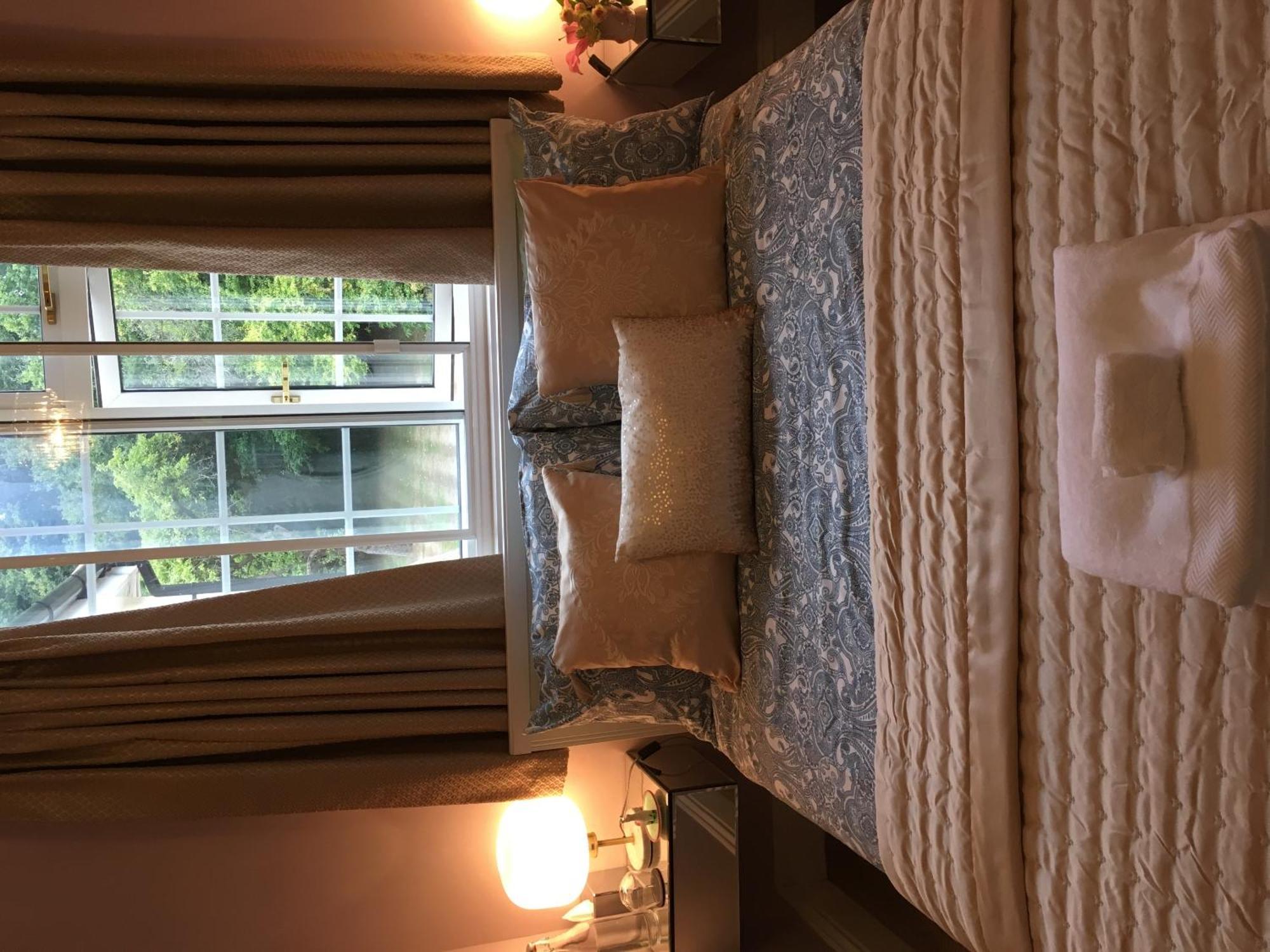 Leafy Suburban Bed And Breakfast Northwood  Exterior foto